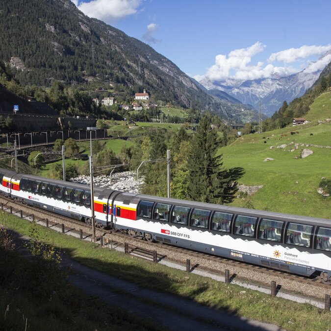 Die Wattinger Kurve zwischen Erstfeld und Göschenen | © SBB CFF FFS