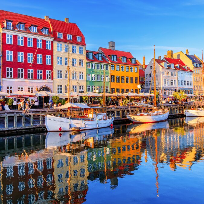 Nyhavn mit Segelschiffen in Kopenhagen | © Shutterstock 2689879999