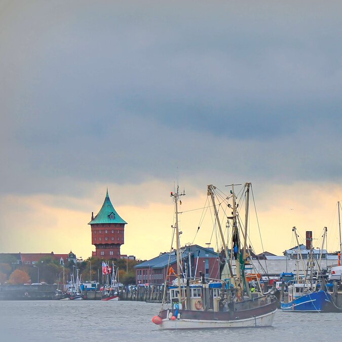 Fischereihafen in Cuxhaven | © Shutterstock 741302263