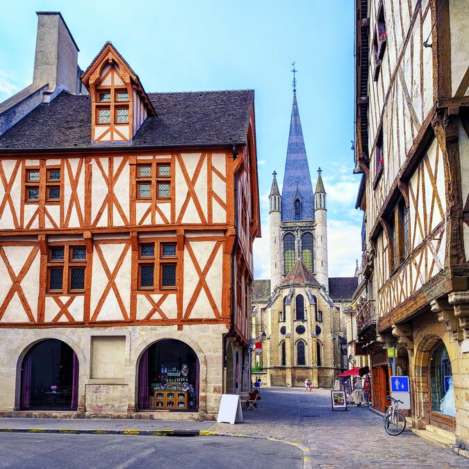 Turm der Kirche Notre-Dame von Dijon | © Shutterstock 387775132