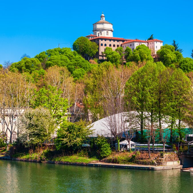 Blick auf den Monte Cappuccini von Turin aus | © shutterstock / 1414595324