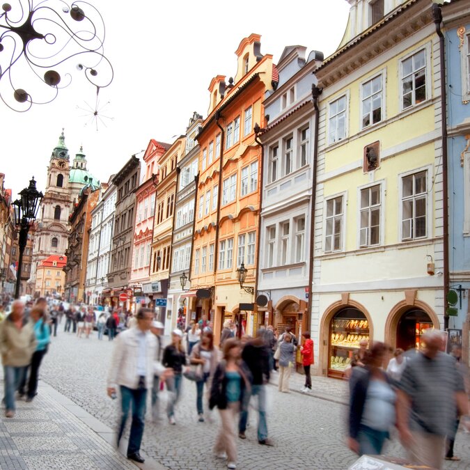 Menschenmenge in den Strassen von Prag | © Shutterstock 58191259
